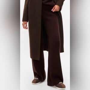 NWT Gap Cash Soft Shaker Pants - size L